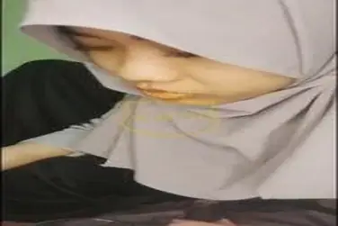 Arini Cewek Hijab Colmek Dildo Sampai Basah